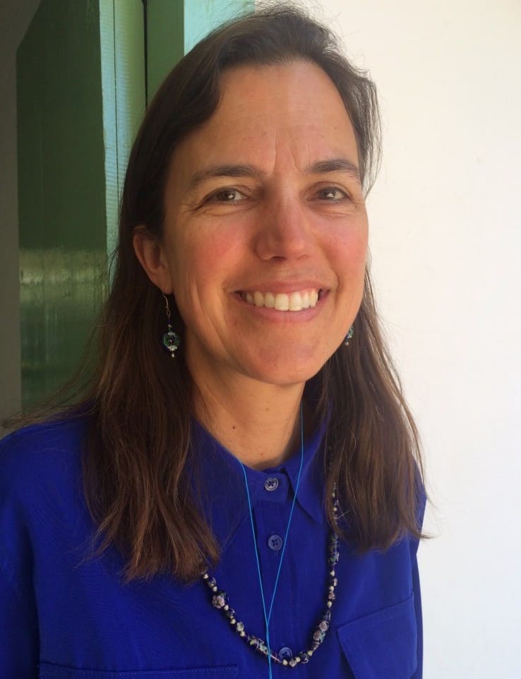 Karen Holl, PHD en restauración Ecológica y docente en la Universidad de California
